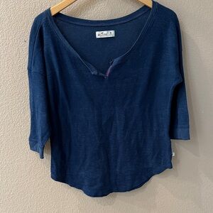 Hollister Women's Deep Blue Long Sleeve Tee